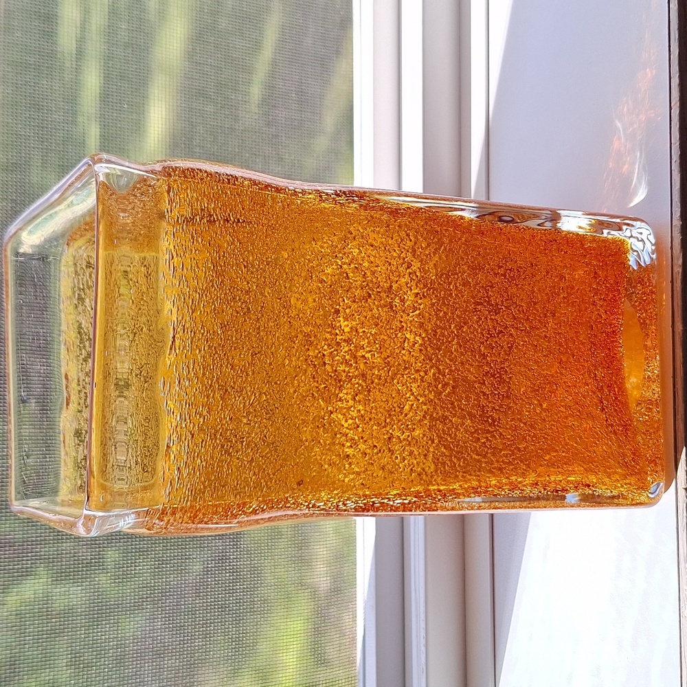 #ADI Art glass vase Amber in colour - Picture 5 of 5